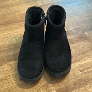 Cat & Jack GIRL boots black. Size 12